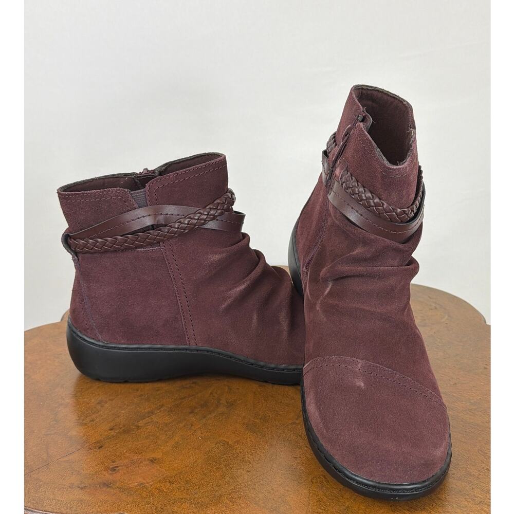 NIB Collection by Clarks Burgundy Side Zip Ankle Bootie Size 10
